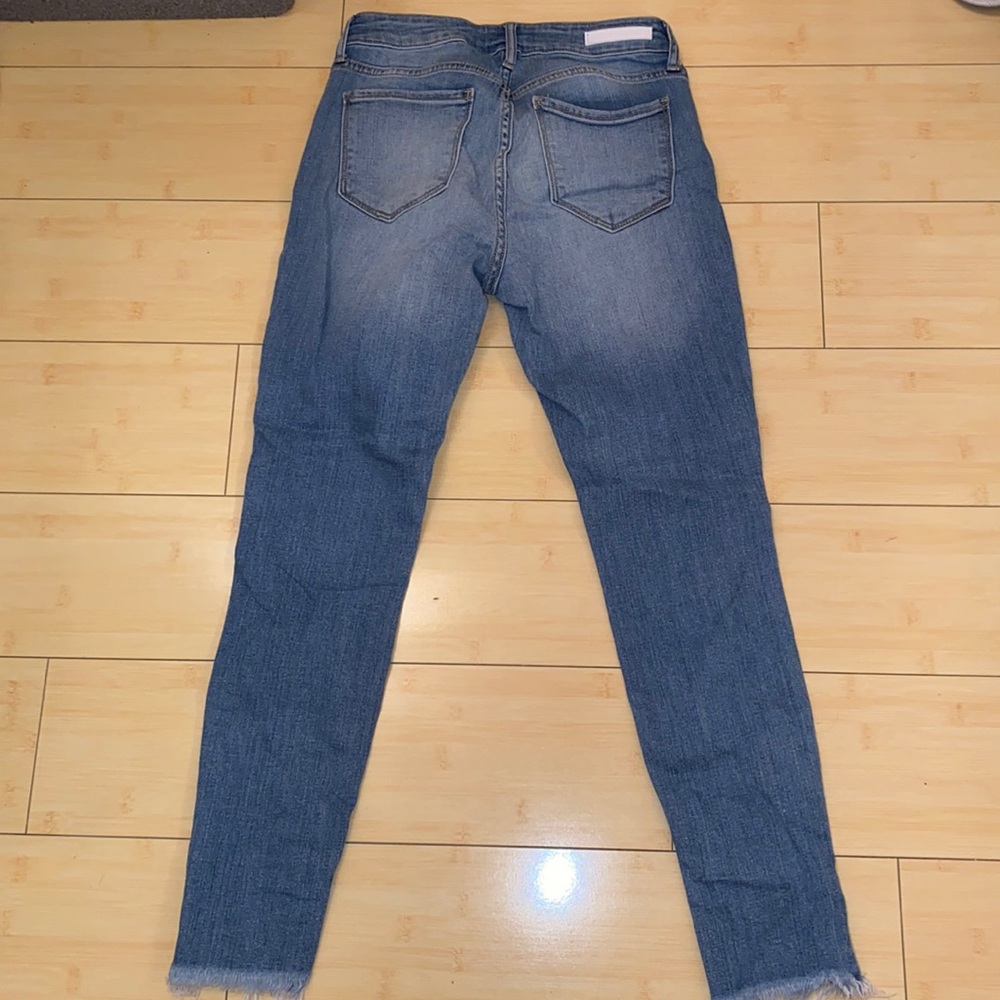 Cello
Ellie Mid Rise Fray Hem Ankle Skinny size 1 - Picture 5 of 6